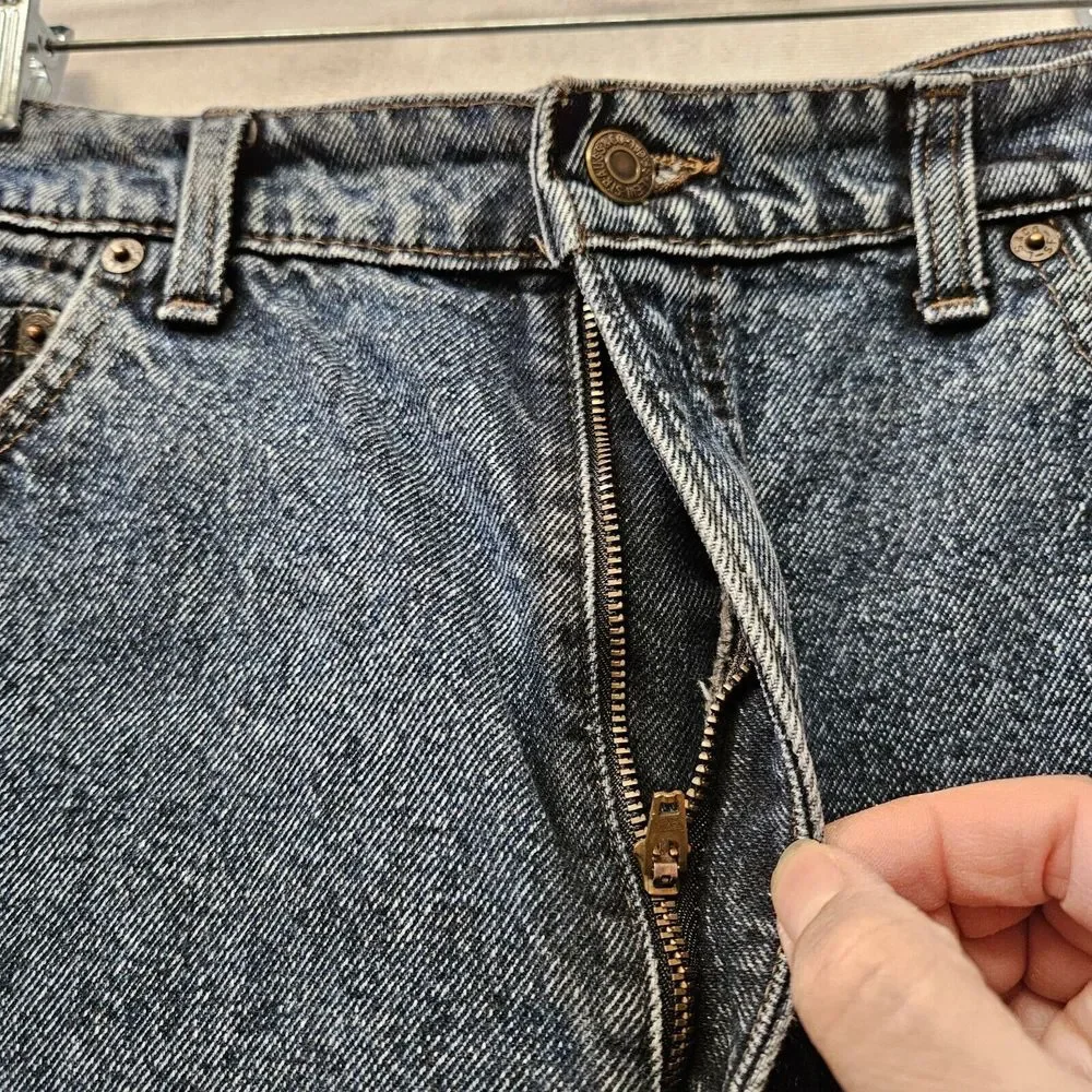 Levis size tag